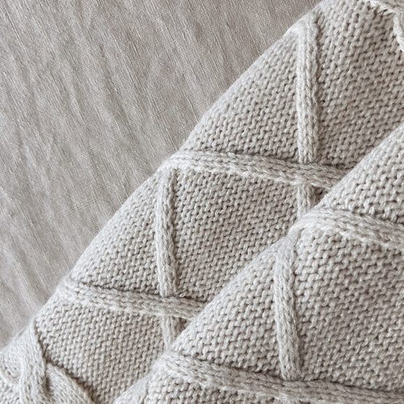 ‼️SOLD‼️ Beige cable knit pattern crew neck sweater Calvin Klein - Picture 5 of 6